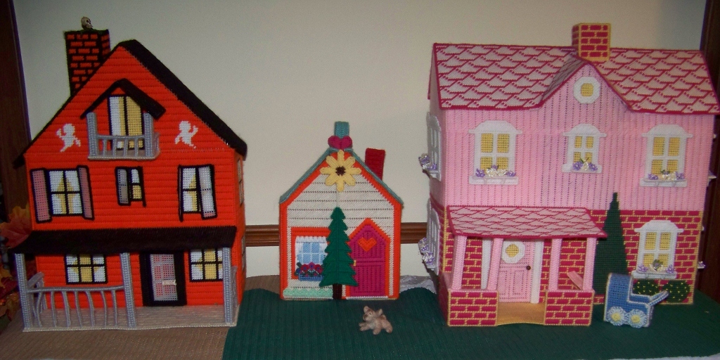 Crafty Kat Plastic canvas dollhouses
